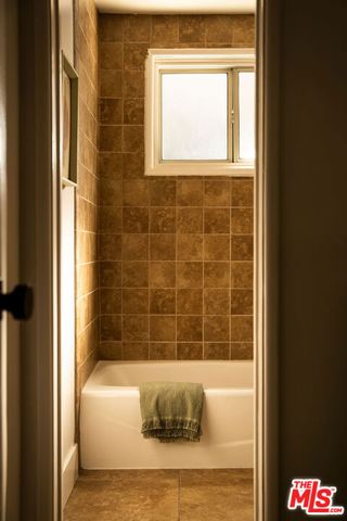 4725 Cedros Avenue, Sherman Oaks, CA 91403