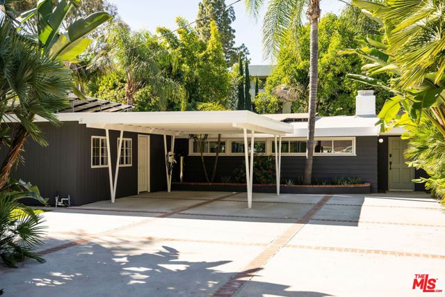 4725 Cedros Avenue, Sherman Oaks, CA 91403