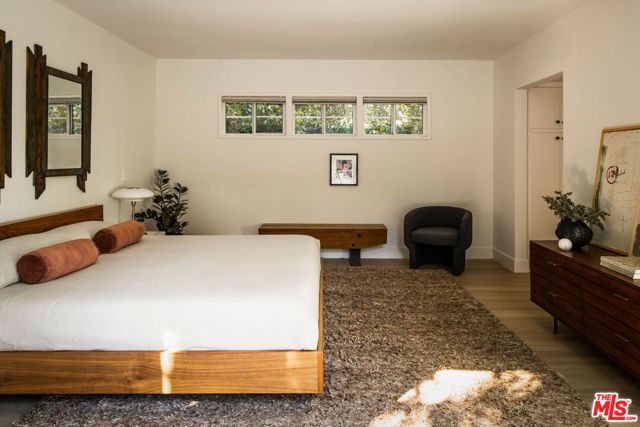 4725 Cedros Avenue, Sherman Oaks, CA 91403