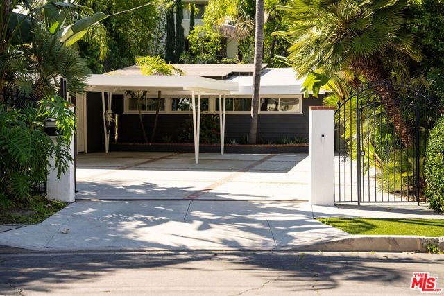 4725 Cedros Avenue, Sherman Oaks, CA 91403