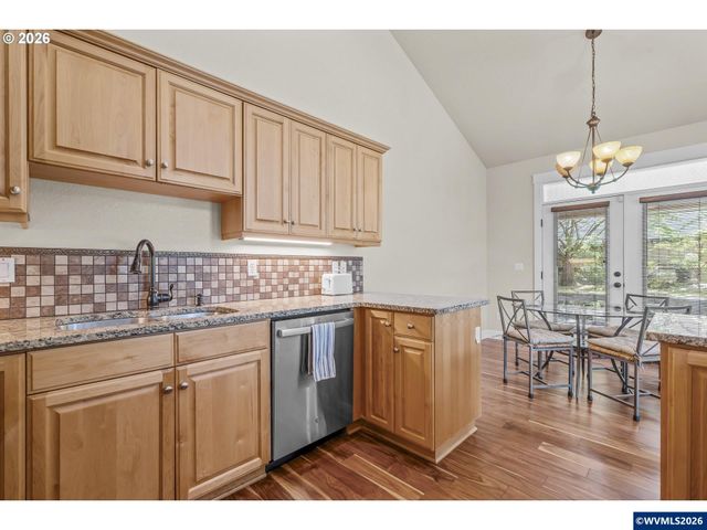 1902 NE Lucy Belle St, Mcminnville, OR 97128
