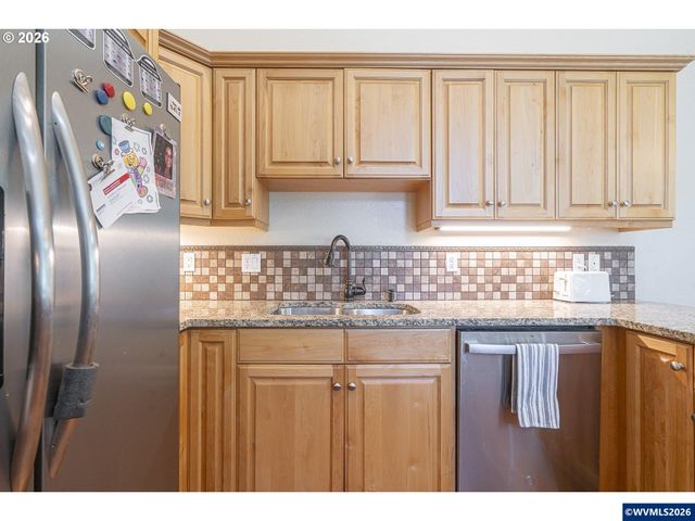 1902 NE Lucy Belle St, Mcminnville, OR 97128