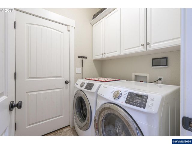 1902 NE Lucy Belle St, Mcminnville, OR 97128