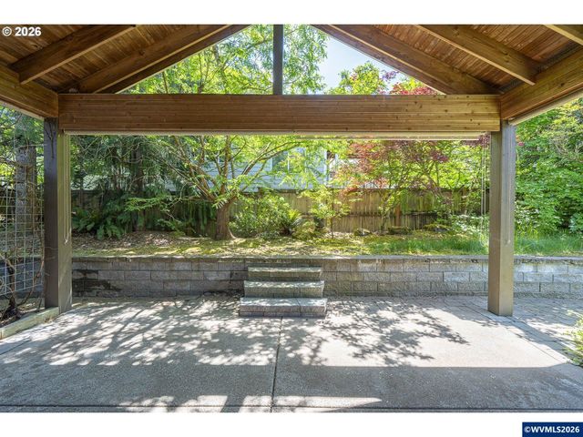 1902 NE Lucy Belle St, Mcminnville, OR 97128