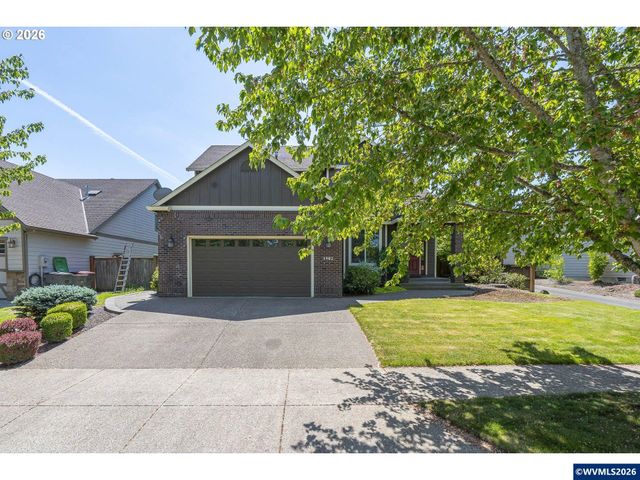 1902 NE Lucy Belle St, Mcminnville, OR 97128