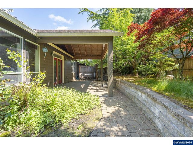 1902 NE Lucy Belle St, Mcminnville, OR 97128