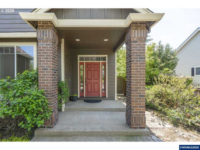 1902 NE Lucy Belle St, Mcminnville, OR 97128
