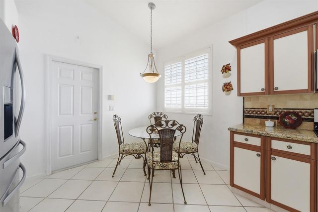 7229 Cataluna Circle, Delray Beach, FL 33446