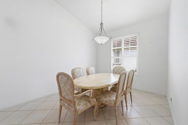 7229 Cataluna Circle, Delray Beach, FL 33446