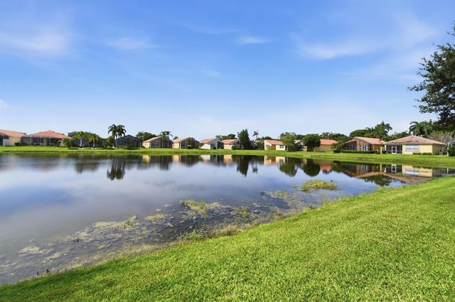 7229 Cataluna Circle, Delray Beach, FL 33446
