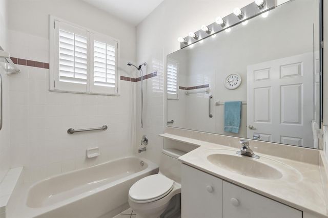 7229 Cataluna Circle, Delray Beach, FL 33446