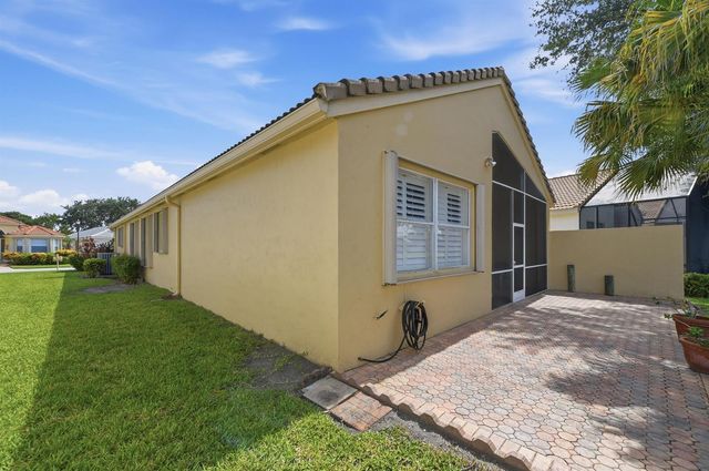 7229 Cataluna Circle, Delray Beach, FL 33446