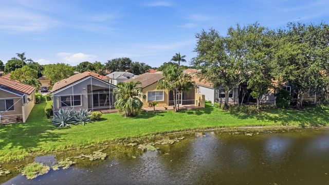 7229 Cataluna Circle, Delray Beach, FL 33446