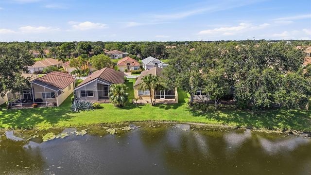 7229 Cataluna Circle, Delray Beach, FL 33446