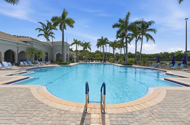 7229 Cataluna Circle, Delray Beach, FL 33446