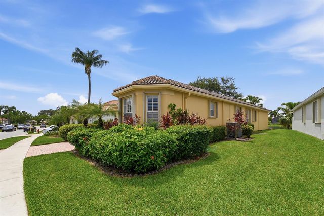 7229 Cataluna Circle, Delray Beach, FL 33446