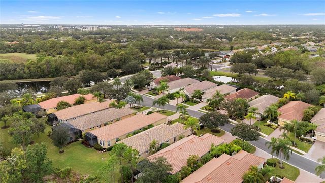 7423 WEXFORD COURT, Lakewood Ranch, FL 34202