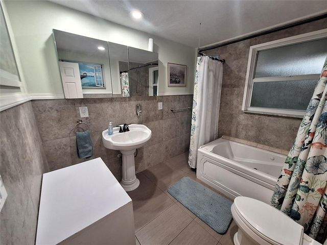 4050 YUCATAN CIRCLE, Port Charlotte, FL 33948