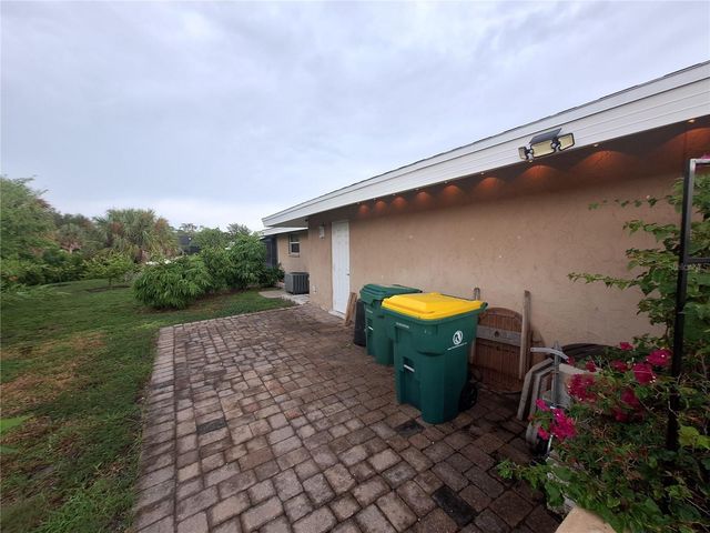 4050 YUCATAN CIRCLE, Port Charlotte, FL 33948