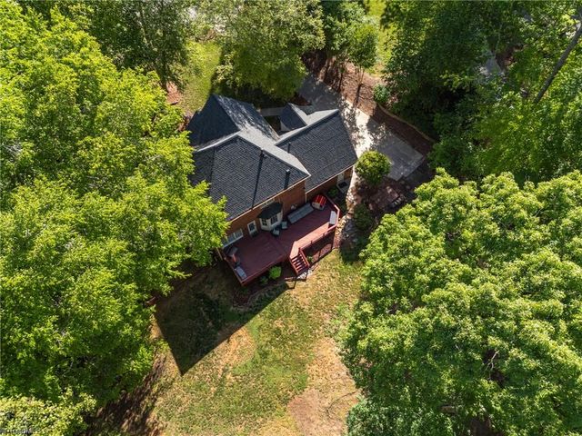 1819 Wild Fern Drive, Oak Ridge, NC 27310