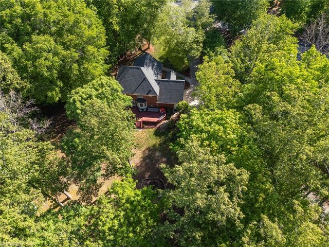 1819 Wild Fern Drive, Oak Ridge, NC 27310