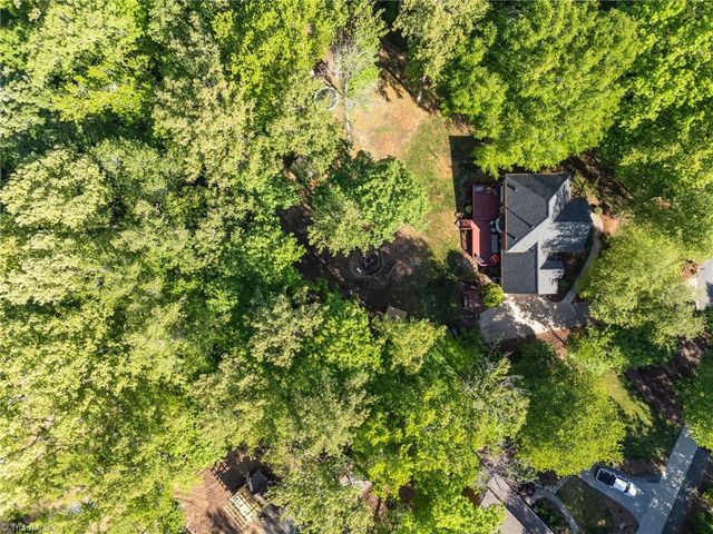 1819 Wild Fern Drive, Oak Ridge, NC 27310