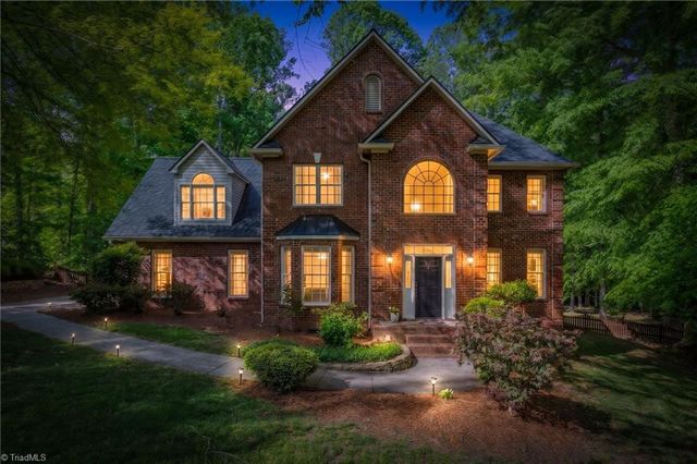 1819 Wild Fern Drive, Oak Ridge, NC 27310