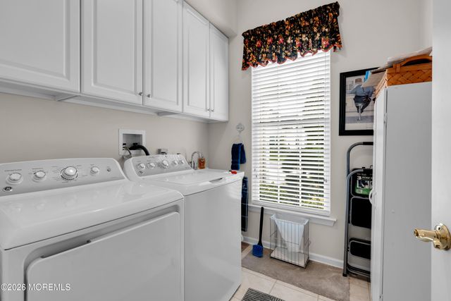 4 Talister Court, Freehold, NJ 07728
