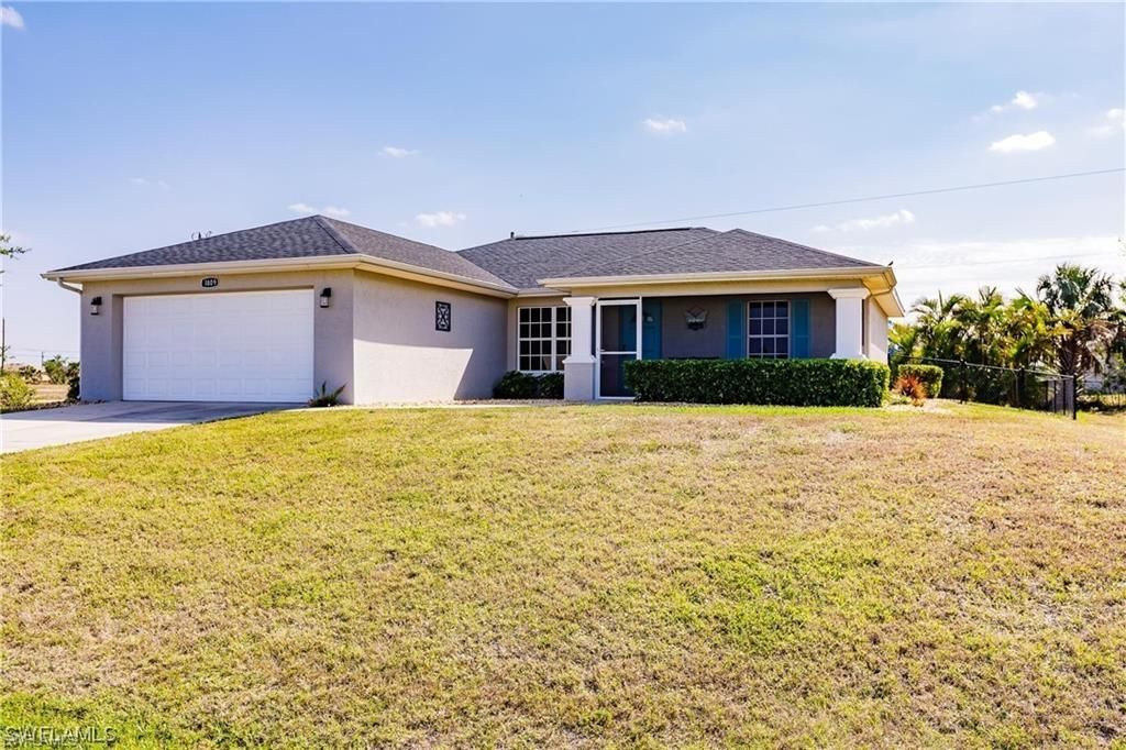 1809 NE 12th PL, Cape Coral, FL 33909