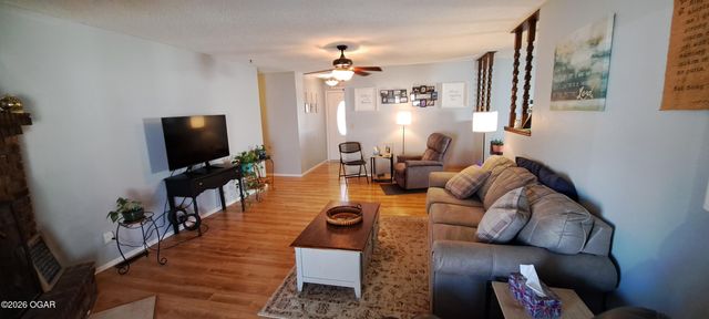 753 W Wickersham Drive, Webb City, MO 64870