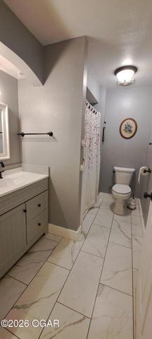 753 W Wickersham Drive, Webb City, MO 64870