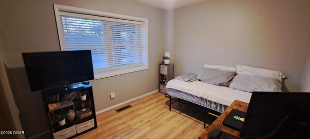 753 W Wickersham Drive, Webb City, MO 64870