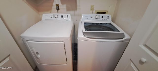 753 W Wickersham Drive, Webb City, MO 64870