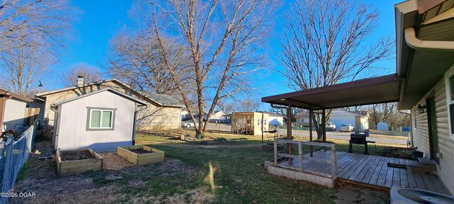 753 W Wickersham Drive, Webb City, MO 64870