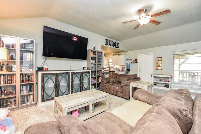 57 E Candlewood, Lake Jackson, TX 77566