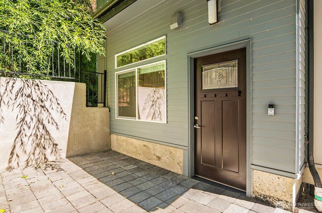 5426 31st Avenue S, Seattle, WA 98108