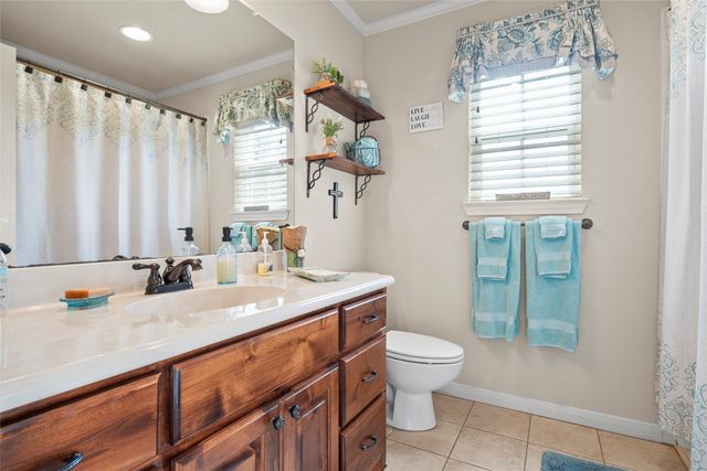 142 Phillip Circle, Hewitt, TX 76643