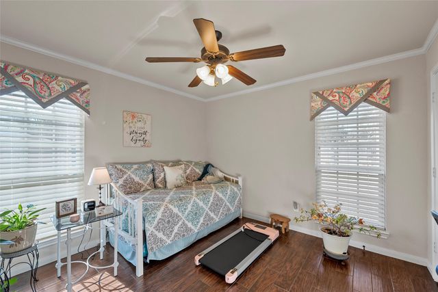 142 Phillip Circle, Hewitt, TX 76643