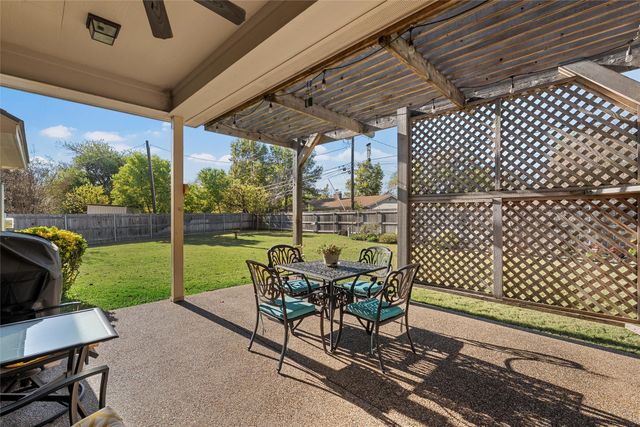 142 Phillip Circle, Hewitt, TX 76643