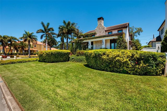 200 BRIGHTWATERS BOULEVARD NE, St Petersburg, FL 33704