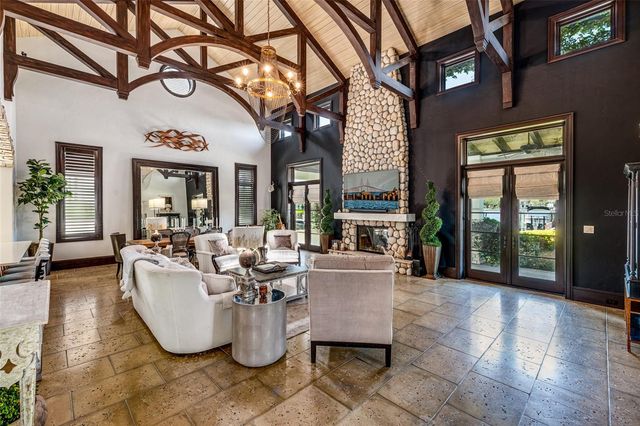 200 BRIGHTWATERS BOULEVARD NE, St Petersburg, FL 33704