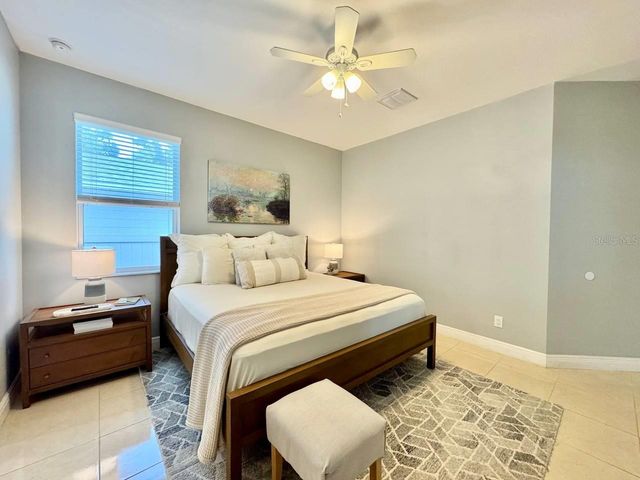 8424 N PACKWOOD AVENUE, Tampa, FL 33604
