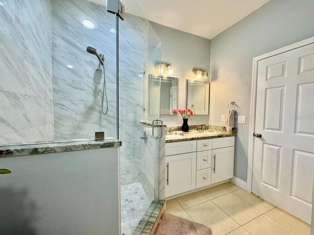 8424 N PACKWOOD AVENUE, Tampa, FL 33604