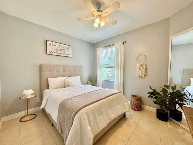 8424 N PACKWOOD AVENUE, Tampa, FL 33604
