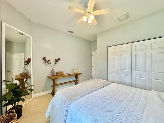 8424 N PACKWOOD AVENUE, Tampa, FL 33604