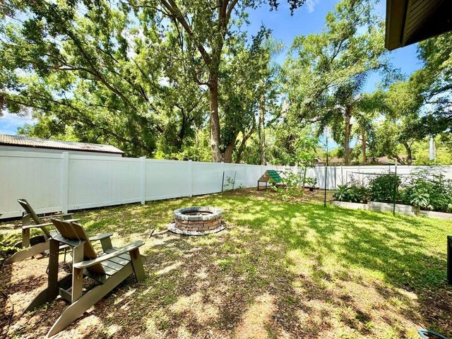 8424 N PACKWOOD AVENUE, Tampa, FL 33604