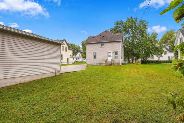 1949 Mulberry Street, Waterloo, IA 50703