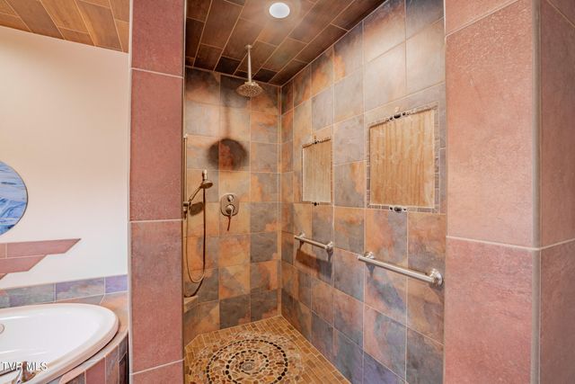 146 El Bowers Road, Elizabethton, TN 37643