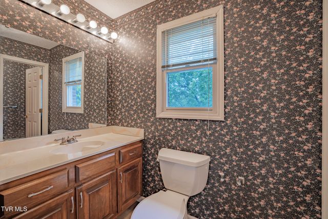 146 El Bowers Road, Elizabethton, TN 37643