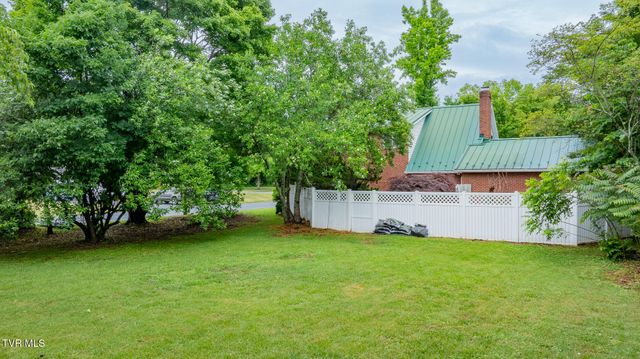 146 El Bowers Road, Elizabethton, TN 37643